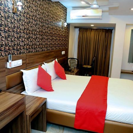 Hotel Sea Shore Navi Mumbai Bagian luar foto