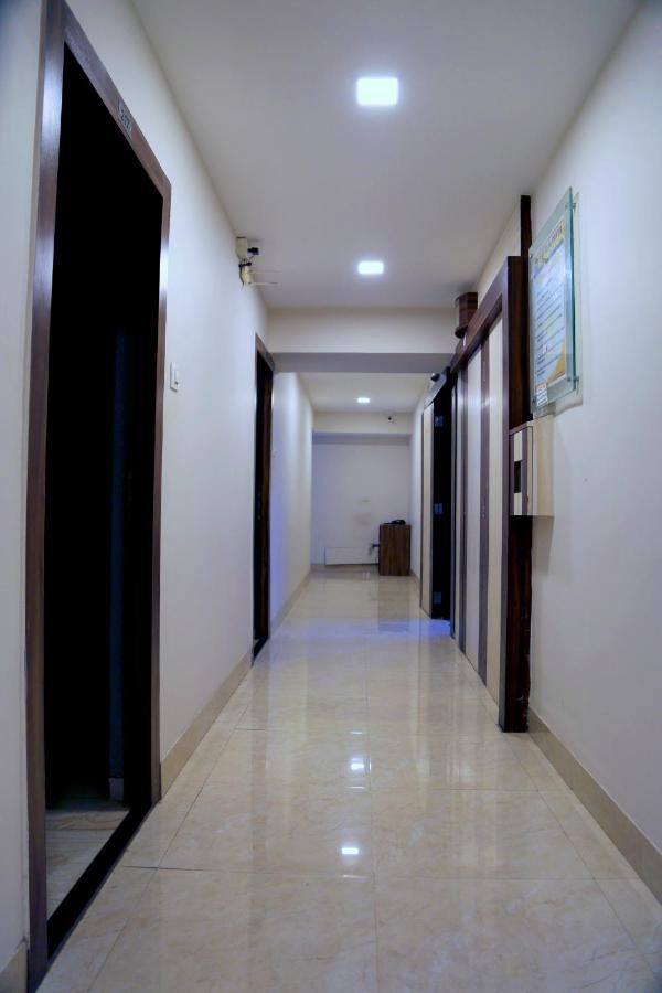 Hotel Sea Shore Navi Mumbai Bagian luar foto