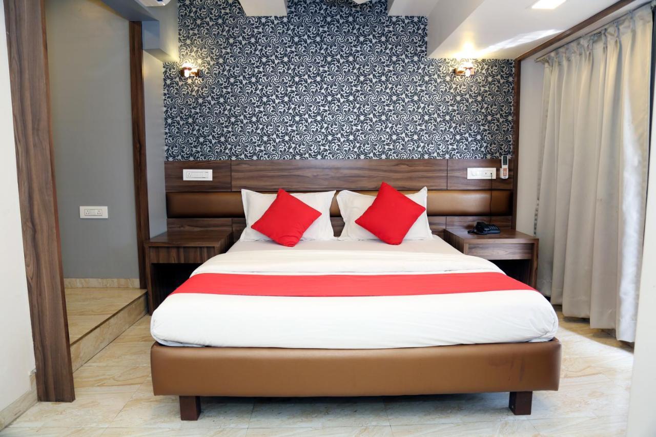 Hotel Sea Shore Navi Mumbai Bagian luar foto